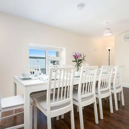 444 - بيت للعطل