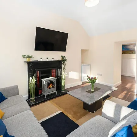 444 - بيت للعطل